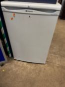 A HOTPOINT RLAAV21 UNDER COUNTER FRIDGE width 55cm, depth 60cm, height 85cm (PAT pass and working at