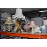 A GROUP OF LAMPS to include two Mason's 'Blue Mandalay' table lamps, height with shade 52cm, a resin