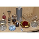 A COLLECTION OF GLASS WARES, to include a Murano sommerso faceted bowl, in red, yellow and clear