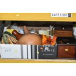TWO BOXES AND LOOSE OF DECORATIVE AND FUNCTIONAL HOUSEHOLD ITEMS to include 2 wooden boxes one of