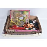 A COLLECTION OF ASSORTED 1970'S ACTION FIGURES, to include Durham Industries Bruce Lee, Mattel Big