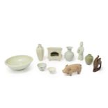 To be sold without reserve  A group of Chinese ceramics Qing dynasty - 20th century  Comprisin...