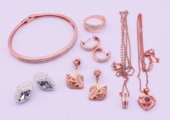 A quantity of jewellery including Swarovski, comprising two pairs of earrings (in Swarovski boxes),
