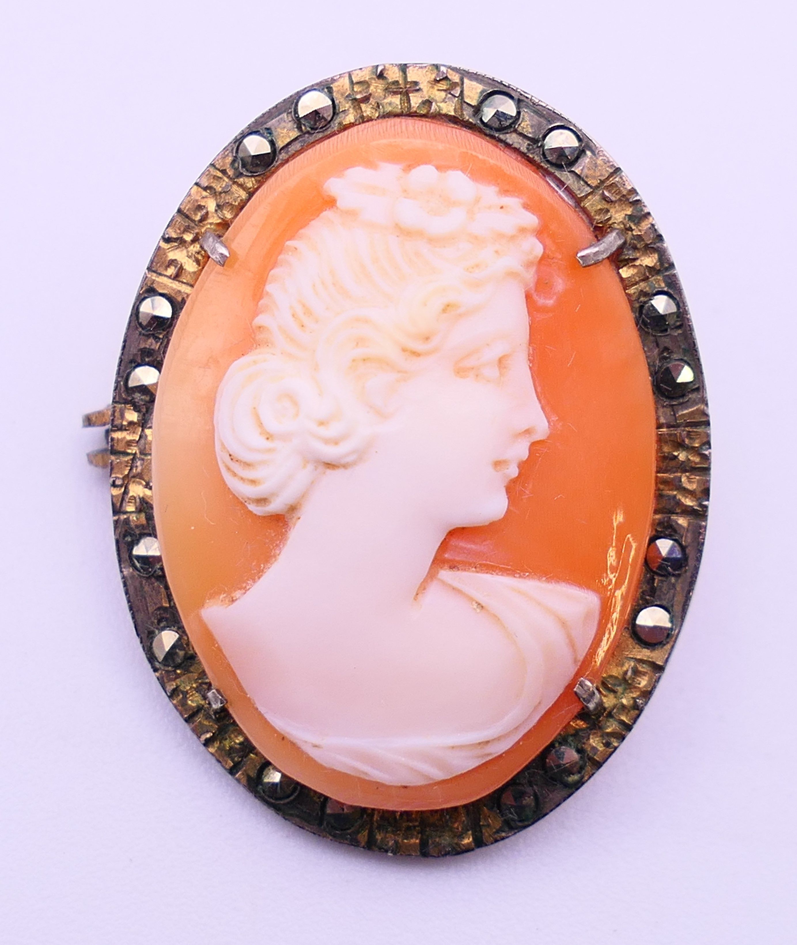 A quantity of costume and silver jewellery to include brooches, necklaces, earrings, - Image 5 of 7