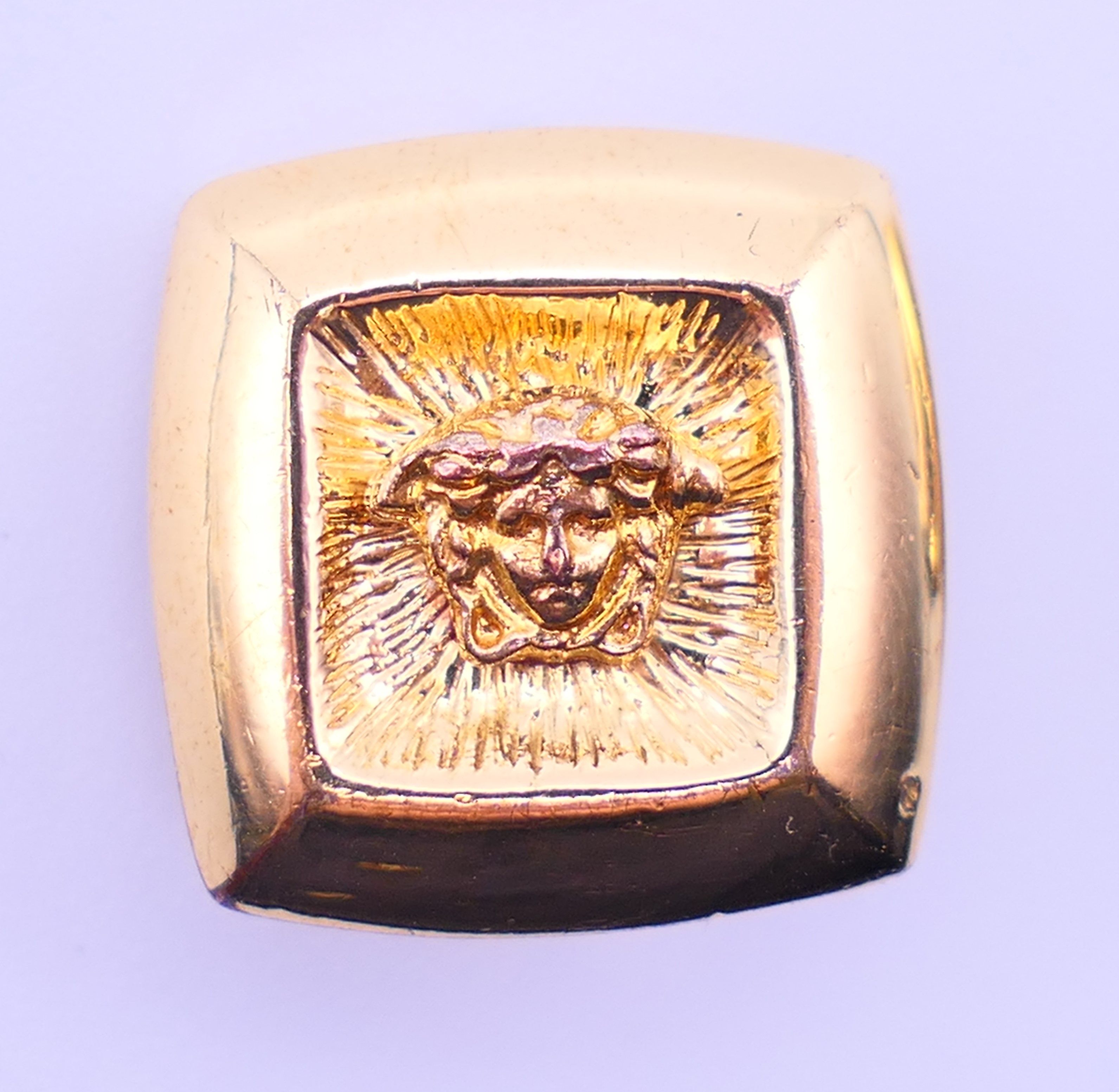 A pair of Gianni Versace Medusa clip-on earrings. 1.75 x 1.75 cm. - Image 2 of 5