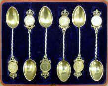 A cased set of 1897 Jubilee silver teaspoons. The case 20.5 cm wide. 98.8 grammes.