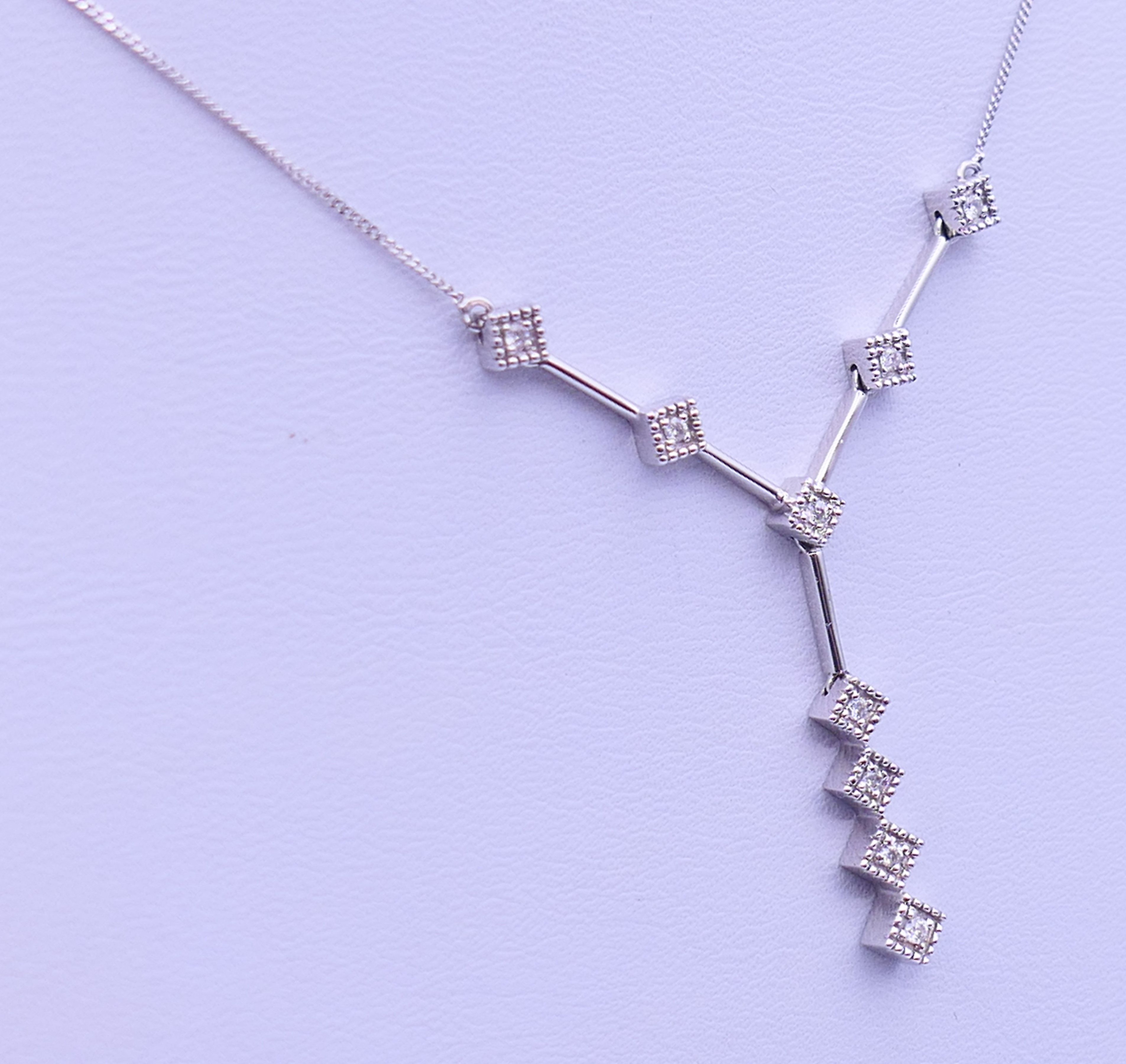 A 9 ct white gold and diamond pendant necklace. Pendant drop 3 cm high, chain 45 cm long. 3. - Image 3 of 8