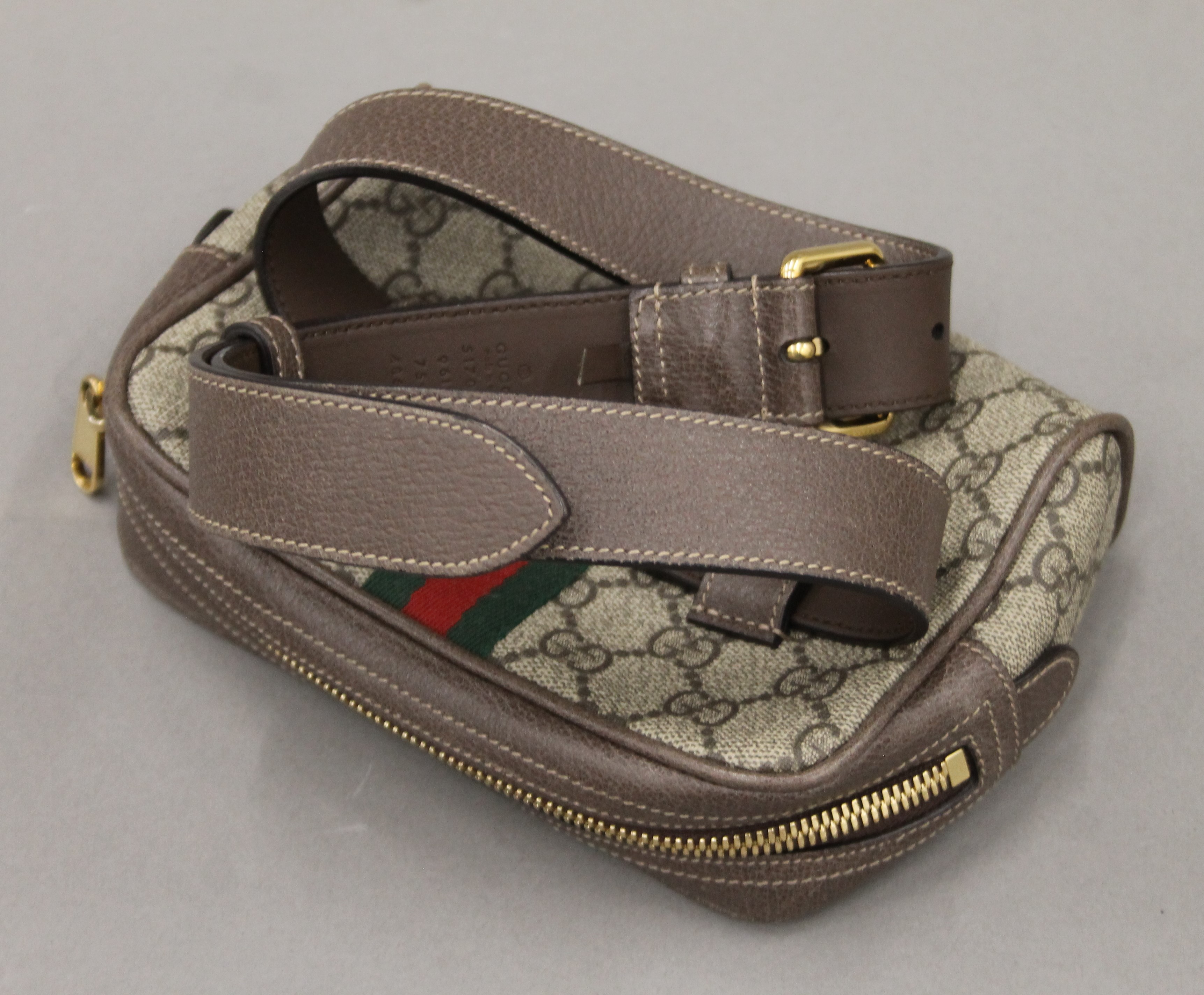 A Gucci belt bag. 20 cm wide. - Image 5 of 8