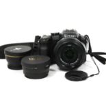 Panasonic Lumix DMC-FZ200 Digital Bridge Camera with Leica DC Vario-Elmarit 1:2.8/4.5-108 ASPH