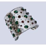 DEKORTIVE ARMBSPANGE. 375/000
