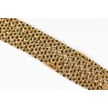 Victorian 9ct gold three strand necklace made from a guard chain, 20.2g, 40cm