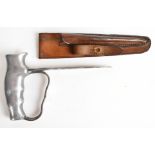 WW1 period punch / push dagger with 12.2cm straight double edged blade, knuckle guard mounted