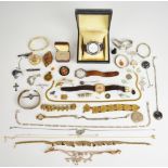 A collection of jewellery including 9ct gold locket (2.9g), silver brooch set with pauna shell,
