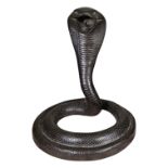 A LATE 19TH/EARLY 20TH CENTURY GOOD QUALITY BRONZE SCULPTURE OF A KING COBRA, POSSIBLY JAPANESE