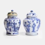 A matching pair of Chinese blue and white vases and covers, Kangxi (1662-1722),