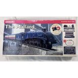 HORNBY R1040 00 GAUGE 'THE MALLARD' ELECTRIC TRAIN SET - BOXED