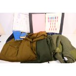 Lot comprising military uniform to inclu