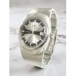 A vintage gentleman's stainless steel Tissot Seastar wristwatch