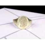 A 9ct gold signet ring,