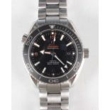 An Omega Seamaster Professional Planet Ocean stainless steel gentleman's bracelet wristwatch,