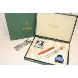 A Conway Stewart "Churchill" collector's pen set, in presentation case with cigar,