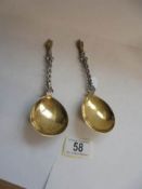 A pair of silver apostle spoons, 150 grams.