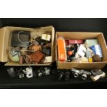 Collection of cameras, lenses and various other photographic equipment, to include: a Canon Canonet,
