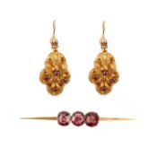A PAIR OF GOLD EARRINGS AND A GARNET BROOCH, 19TH CENTURY AND LATER, including a pair of Victorian