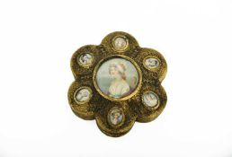 λ λ A FRENCH GILT METAL HEXAFOIL JEWELLERY BOX C.1900 the hinged cover inset with seven portraits on
