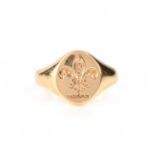 A 14CT GOLD SIGNET RING