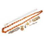 A COLLECTION OF JEWELLERY