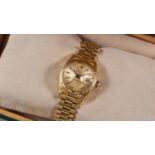 Rolex Lady Datejust 26 18ct yellow gold Ref 6917 with Box Circa 1981