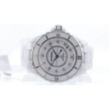 Chanel J12 Ref H1629 with Papers 2009