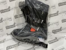 10 X BRAND NEW PAIRS OF PORTWEST METATARSAL WELLINGTON BOOTS BLACK SIZE 9 (LOC: 45.1-AA1603)