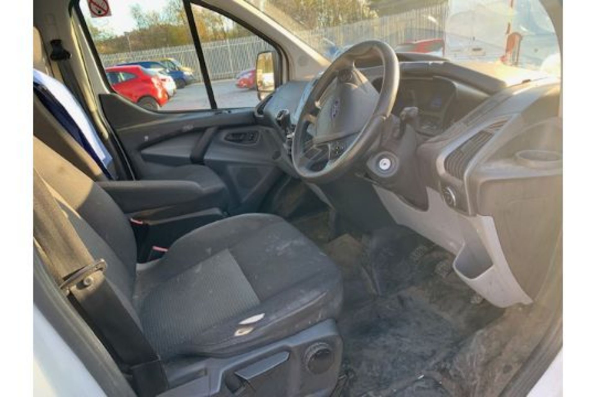 LF16 RWX FORD TRANSIT CUSTOM 310 ECO-TE 1 X KEY CENTRAL LOCKING ELECTRIC WINDOWS 76,968 MILES - Image 4 of 10
