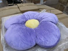 20 X BRAND NEW LUXURY FLOWER FLOOR CUSHIONS (COLOURS MAY VARY) (LOC: 25.4-AA821)