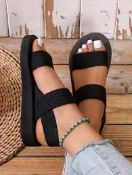 TRADE LOT 100 PIECE MIXED LOT FROM A POPULAR ONLINE RETAILER, MAJORITY OF PIECES WILL CONSIST OF