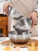 TRADE LOT 100 PIECE MIXED LOT FROM A POPULAR ONLINE RETAILER, MAJORITY OF PIECES WILL CONSIST OF