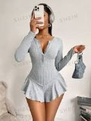 50 PIECE MIXED LOT FROM A POPULAR ONLINE RETAILER, MAJORITY OF PIECES WILL CONSIST OF CLOTHING/