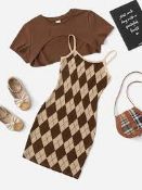 PALLET TO CONTAIN A 500 PIECE MIXED LOT FROM A POPULAR ONLINE RETAILER, MAJORITY OF PIECES WILL