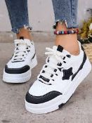 TRADE LOT 100 PIECE MIXED LOT FROM A POPULAR ONLINE RETAILER, MAJORITY OF PIECES WILL CONSIST OF