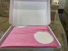 24 X BRAND NEW PREMIUM PILLOW BED COVERS RRP £33 EACH (DESIGNS MAY VARY) (LOC: 23.6-AA824)