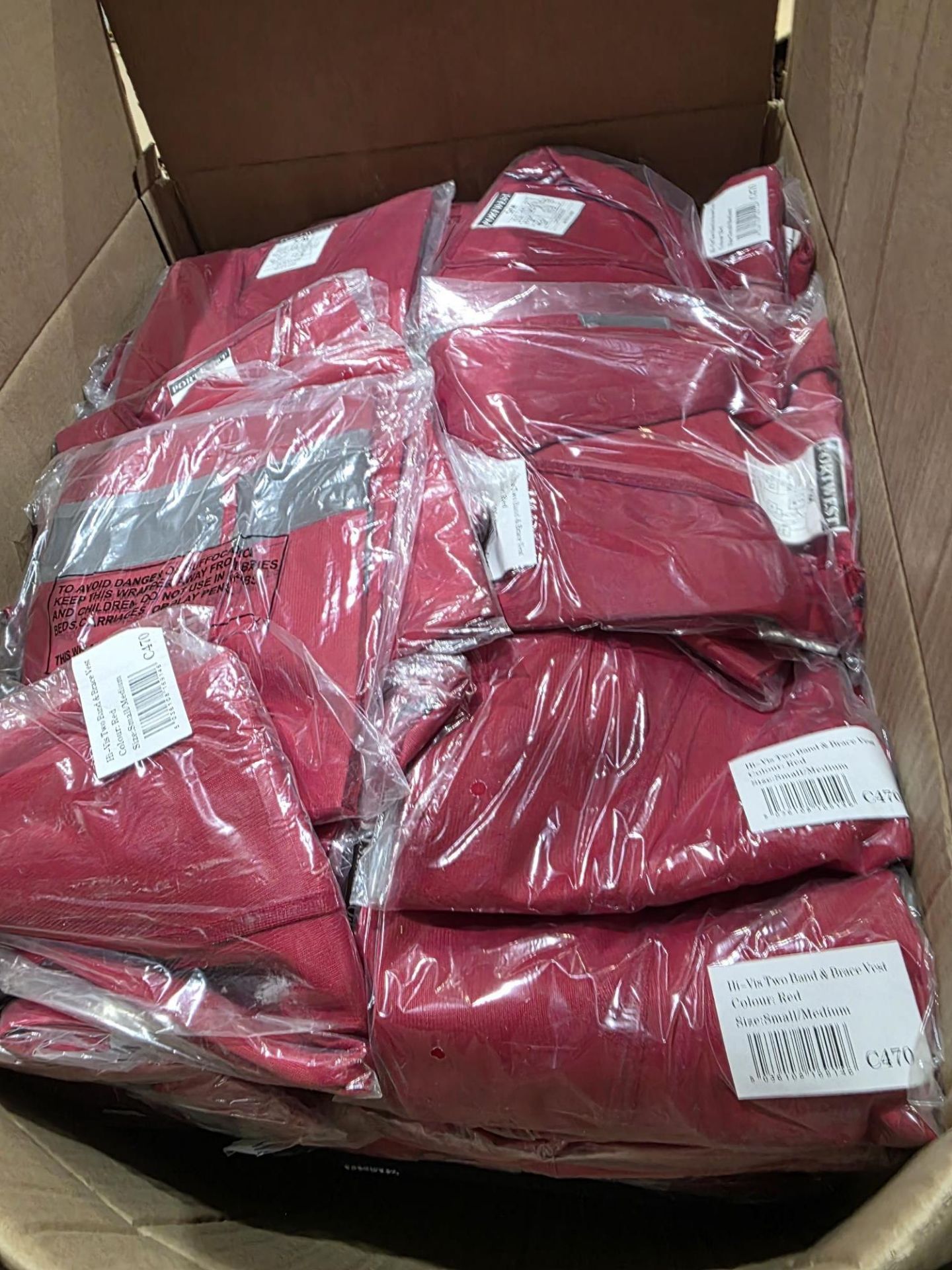 Pallet of High-Value Portwest Workwear – RRP £8,000–£12,000 per Pallet DESCRIPTION: Each pallet - Image 30 of 39