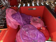 53 X BRAND NEW SMALL FISHING NETS IN VARIOUS COLOURS (LOC: 34.5-BB1207)