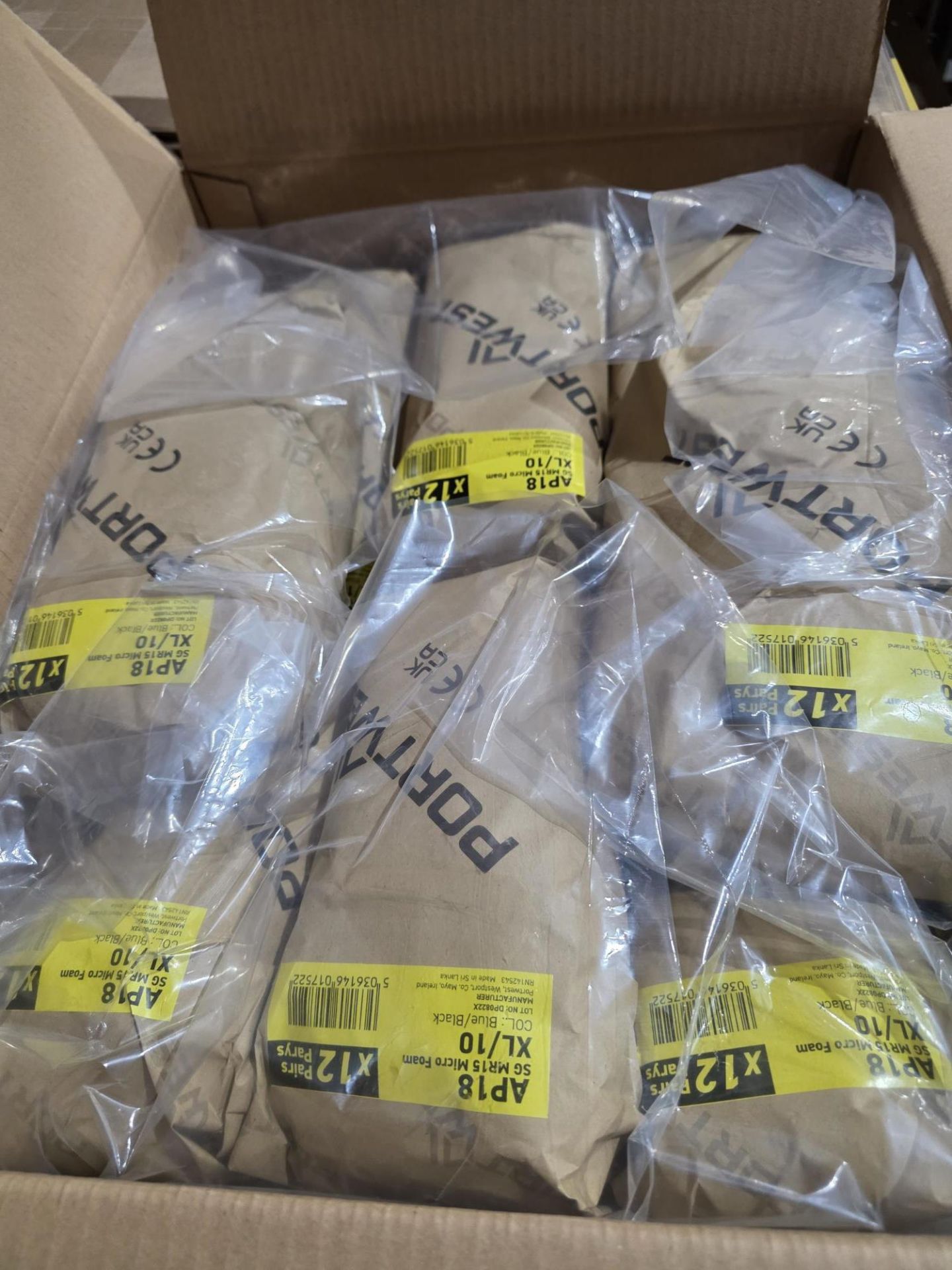 Pallet of High-Value Portwest Workwear – RRP £8,000–£12,000 per Pallet DESCRIPTION: Each pallet - Image 31 of 39