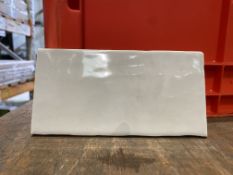 320 X BRAND NEW VERNISSE 7.5X15 GLAZED CERAMIC WALL TILES GREY (LOC: R34.2-B810)