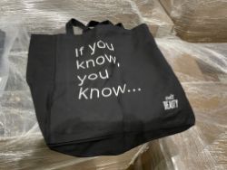 25 X BRAND NEW CULT BEAUTY IF YOU KNOW YOU KNOW LARGE BLACK FASHION TOTE BAGS (LOC: 19.16-AA586)