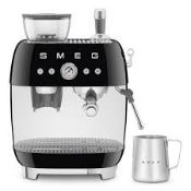 Smeg EGF03BLUK Espresso Coffee Machine with Grinder, 20 Bar Pump, 2.4L, 1650W. - SR2.4.3. RRP £649.