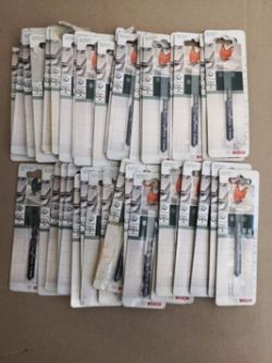 X40 BRAND NEW PACKS OF BOSCH TILE JIGSAW BLADES RRP £5 EACH