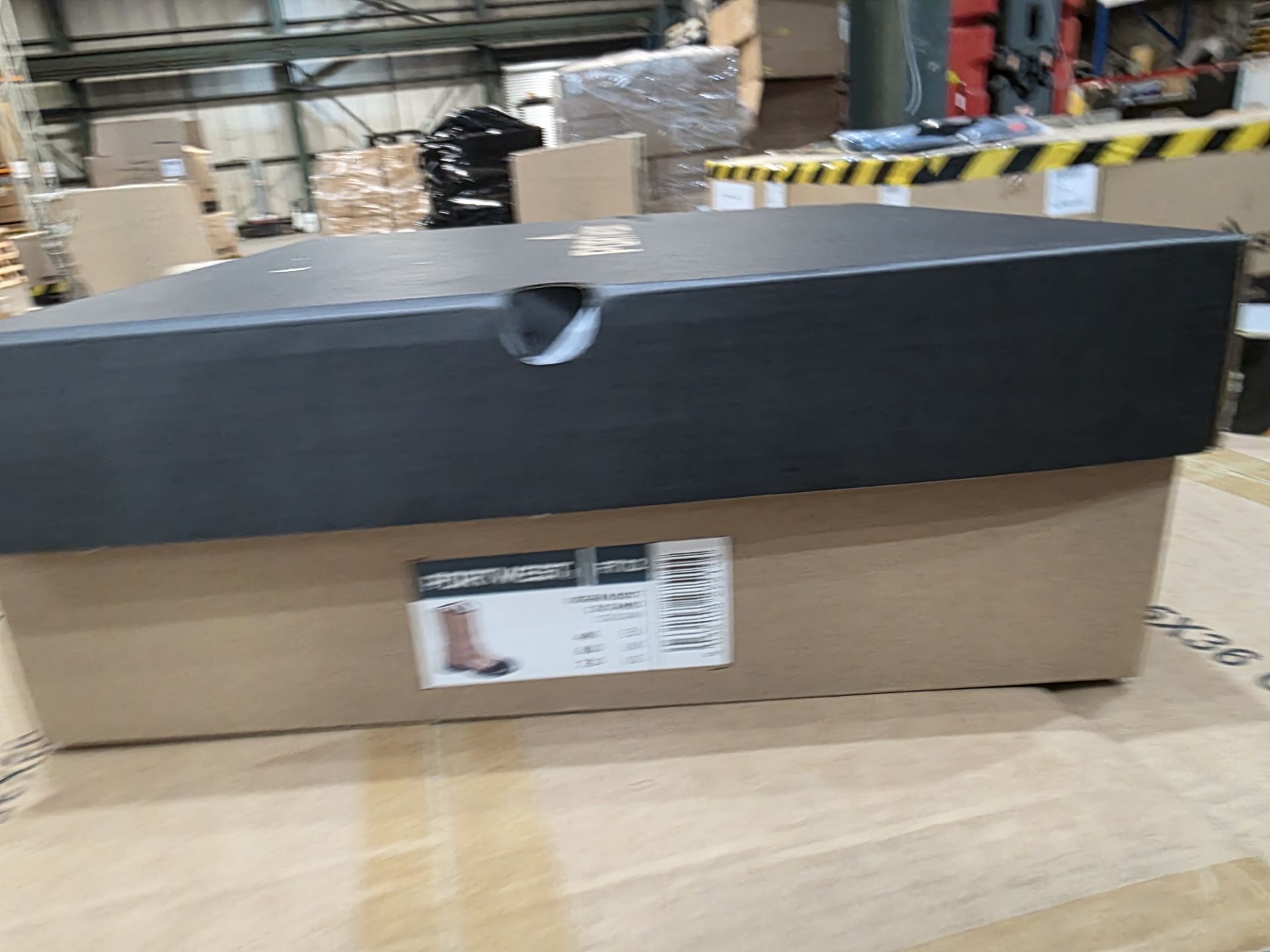 2 X NEW BOXED PAIRS OF PORTWEST FR12 RIGGER BOOT S3 CI HRO. IN TAN. SIZE UK 6.5 (LOC: 24.9-WW100)